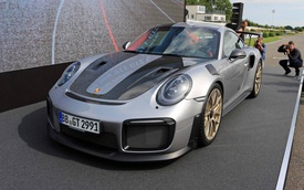 Porsche 911 phiên bản nhanh và mạnh nhất có giá lên đến 19,1 tỷ Đồng tại Việt Nam