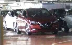 Nissan Leaf 2018 lộ diện trong nhà máy trước ngày ra mắt