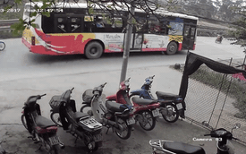 Video tai nạn xe máy liên hoàn tại Hà Nội gây tranh cãi trên mạng