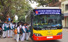Hà Nội: Xe buýt dành riêng cho học sinh để giảm tắc đường?