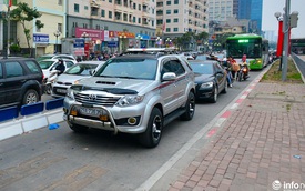Hà Nội: Đường vắng hay tắc, có dải phân cách cứng, BRT vẫn bị chiếm làn