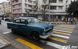 Những chuyện chưa từng kể về xe cổ ở Cuba: Khó như xin sửa xe cổ