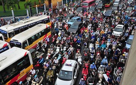 Cấm xe máy ở Hà Nội: Người dân có 13 năm để thay đổi thói quen