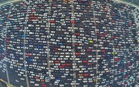 Nghịch lý vận tải: Đường càng rộng thì càng kẹt xe. Muốn hết kẹt? Phải thu phí!
