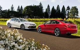 Honda Accord và cuộc đua doanh số trong mơ với Toyota Camry