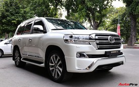 SUV hầm hố Toyota Land Cruiser VXR đi 10.000 km rao bán giá 4,8 tỷ đồng