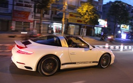 Tay chơi Sài thành chi 8,9 tỷ Đồng tậu Porsche 911 Targa 4S chơi Tết