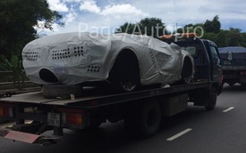 Bắt gặp siêu xe Lamborghini Aventador S LP740-4 2017 trên đường vận chuyển vào Sài Gòn