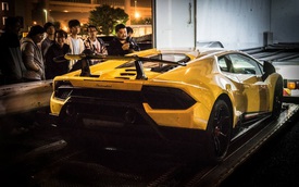 Lamborghini Huracan Performante cập bến đất nước hoa anh đào