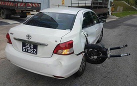 Kinh hoàng hiện trường vụ tai nạn của Toyota Vios và mô tô chuyên "phượt" BMW R1200GS