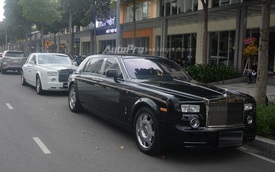 Hàng hiếm Rolls-Royce Phantom "Rồng" xuất hiện trong buổi khai trương một cửa hàng tại quận 2