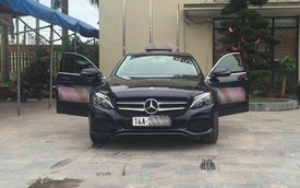 Mercedes-Benz C200 2017 làm xe taxi tại Quảng Ninh