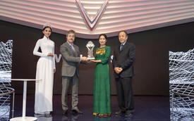 VinFast được vinh danh giải thưởng “Ngôi sao mới” tại Paris Motor Show