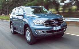 Đại lý tiết lộ giá Ford Everest 2018 tiêu chuẩn từ 999 triệu đồng, bán ra tháng 12