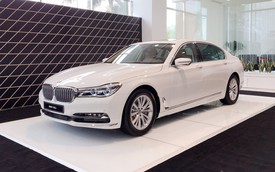 BMW 7-Series giá từ 4,05 tỷ đồng - Xe nhập rẻ hơn Mercedes-Benz S-Class lắp ráp trong nước