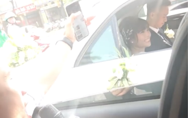 Clip: Thanh niên chạy theo xe hoa ca bài "Vợ người ta" khiến cô dâu, chú rể bối rối ra mặt