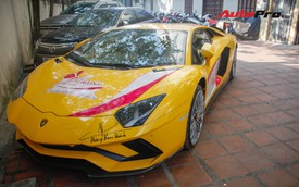 Bộ đôi Lamborghini Aventador S và Bentley Mulsanne EWB chính hãng bất ngờ xuất hiện tại Hà Nội