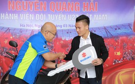 Suzuki Việt Nam tặng xe tay ga cho tiền vệ U23 Quang Hải