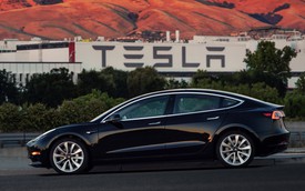 Model 3 chậm trễ vì "Tesla quá cẩu thả trong sản xuất và kiểm định linh kiện"