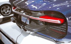 Vì sao Bugatti Chiron tại Mỹ phải gắn thêm chi tiết xấu xí này?
