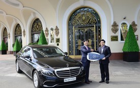 Khách sạn Sài Gòn mạnh tay sắm Mercedes-Benz E200 phục vụ khách hàng