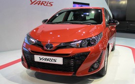Đại lý Toyota ồ ạt mở đặt cọc hàng loạt xe nhập khẩu giá rẻ mới