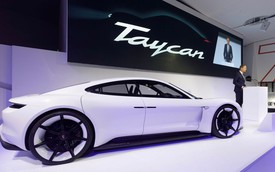 Đọc tên mẫu xe hoàn toàn mới của Porsche là Taycan thế nào cho đúng?