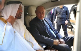 Tổng thống Putin khoe limo mới của Nga với Thái tử Abu Dhabi