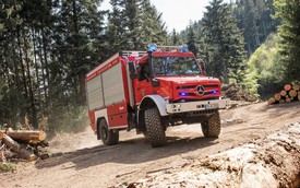 Mercedes-Benz Unimog: Xe cứu hỏa đẹp nhất, đúng chất nhất thế giới