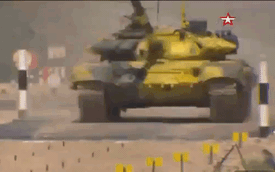 Xe tăng T-72B3 Việt Nam loạng choạng tại Tank Biathlon 2018