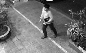 Người đàn ông Hàn Quốc "đột nhập" xe ô tô của người dân ở Đà Nẵng lúc nửa đêm