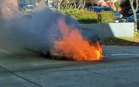 Xe điện Tesla Model S bất ngờ bốc cháy 2 lần liên tiếp mà không rõ lý do