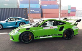 Đại gia Việt chơi trội, thêm chiếc Porsche 911 GT3 RS màu hiếm giá 14 tỷ đồng cập cảng