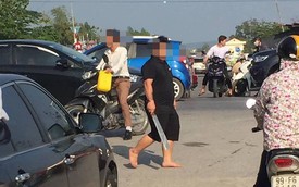 Người đàn ông vác dao ra doạ tài xế liên tục bấm còi, chửi bới vì tắc đường ở Bắc Ninh