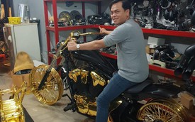 'Khoe' 3 chiếc mô tô mạ vàng giá gần 10 tỷ đồng, Phúc XO hứa tặng cả 3 nếu ai có chiếc tương tự