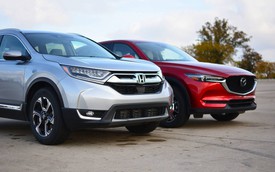 Mazda CX-5 và Honda CR-V đua giảm giá sốc tại đại lý, nhiều nhất 70 triệu đồng