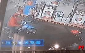 Trộm nổ máy cuỗm xe máy ngay sau lưng, người đàn ông mua xăng xong quay ra, phản ứng bất ngờ