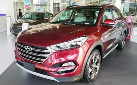 Mẫu mới cận kề ngày ra mắt, Hyundai Elantra và Tucson tiếp tục được giảm giá mạnh tại đại lý