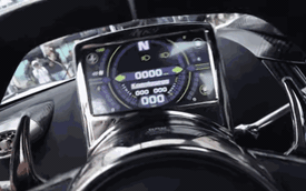 Tìm hiểu màn hình dị tích hợp ngay trên vô lăng của siêu xe mạnh nhất thế giới Koenigsegg Jesko
