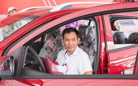 Nhận xe VinFast Fadil: Người lặn lội hàng trăm km lên Hà Nội, người mua luôn 4 chiếc