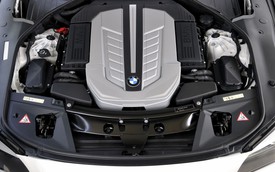 BMW: Đừng tôn thờ quá xe điện, động cơ đốt trong còn "sống khỏe" vài chục năm nữa