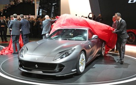 Siêu xe mui trần Ferrari 812 Spider mới sẽ ra mắt trong tháng 9
