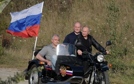 Dân Nga đòi Tổng thống Putin nộp phạt vì vi phạm luật giao thông