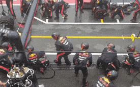 Đội đua Red Bull F1 thiết lập kỷ lục kinh hoàng khi dừng thay lốp chỉ trong 1,88 giây!