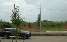 [Video] 1 vòng lái thử VinFast Lux SA2.0 của Thủ tướng Malaysia: 10 phút quý giá của hãng xe Việt