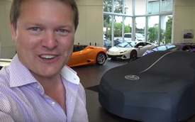 Quy trình bàn giao siêu xe Bugatti Chiron Sport ra sao để xứng với mức giá 3,4 triệu USD?
