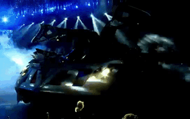Đại gia Minh 'Nhựa' chơi trội, lái siêu xe Pagani Huayra lên sân khấu để trao con gái cho chú rể