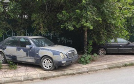 Cận cảnh nhiều xe sang hiệu Mercedes, BMW, Camry "hết đát" bị vứt bỏ trên vỉa hè Hà Nội