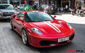 Hàng hiếm Ferrari F430 tái xuất trên phố Sài Gòn, bộ mâm đinh tán là chi tiết nổi bật nhất