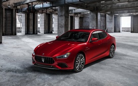 Maserati bổ sung đội hình Trofeo mạnh mẽ nhất bằng Ghibli, Quattroporte mới